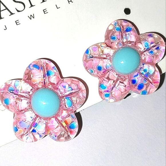 Beautiful girls floral clip-on earrings for kids - Picture 1 of 4